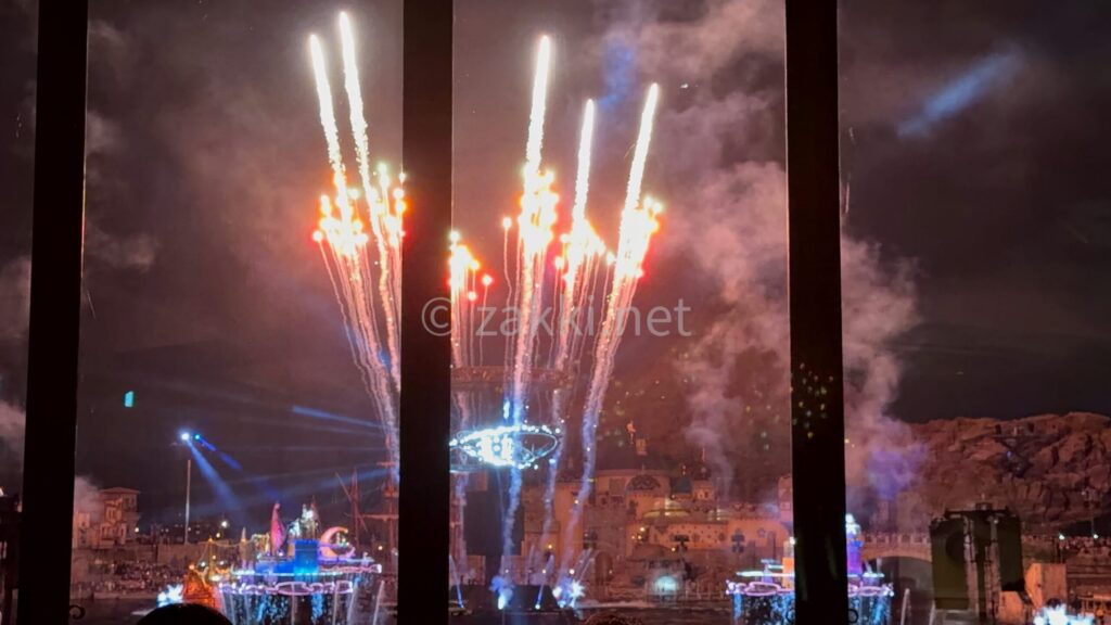 ベッラヴィスタ・ラウンジ🌏17:40予約で19:30開始のビリーヴは見れたのか？【前席２列目の実体験ブログ】