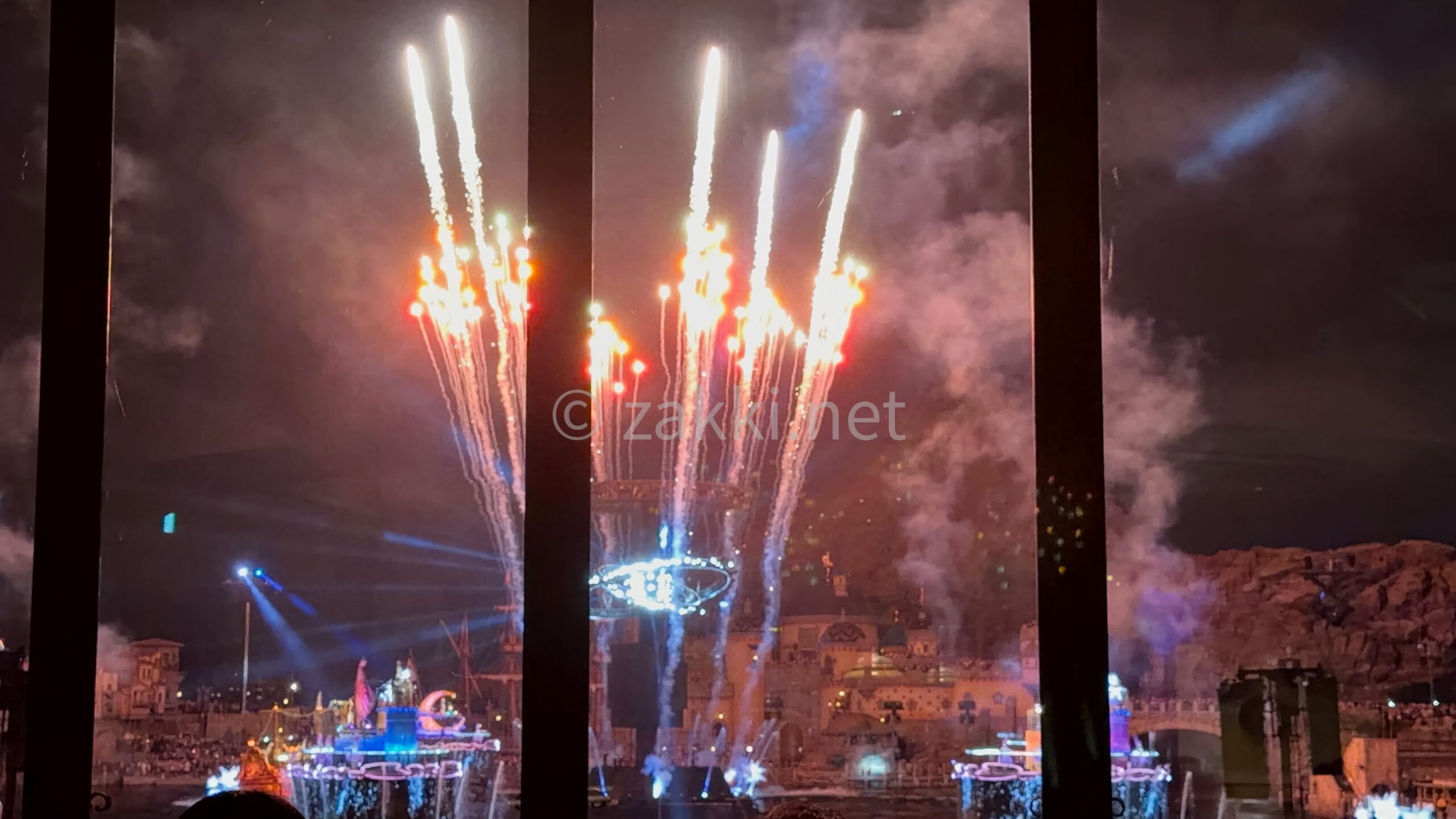 ベッラヴィスタ・ラウンジ🌏17:40予約で19:30開始のビリーヴは見れたのか？【前席２列目の実体験ブログ】